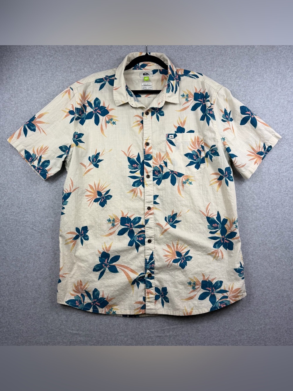 Quiksilver Beige Blue Pink Floral Hawaiian Button-Up Shirt Men’s XL Regular Fit
